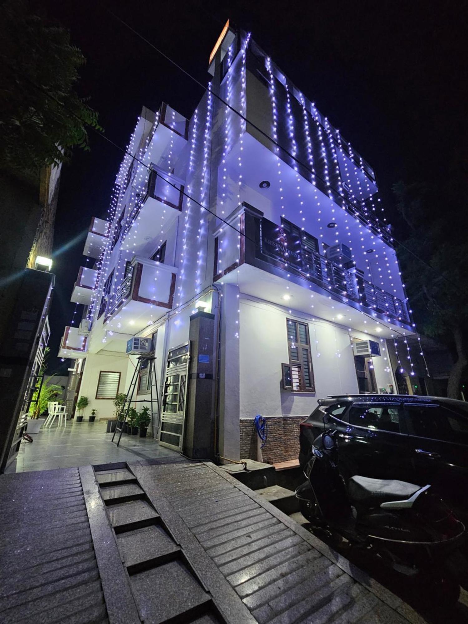Hotel Shri Krishna Divine Dham Mathura Exterior foto